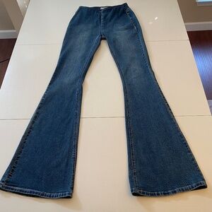Rock & Roll Bargain Bell Pull On Flared High Rise Jeans 26x36